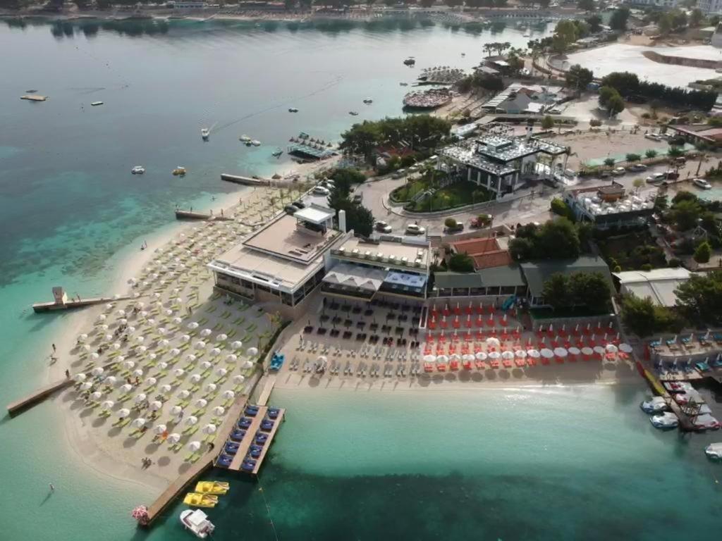 Hotel Elita Εξαμίλιο Εξωτερικό φωτογραφία